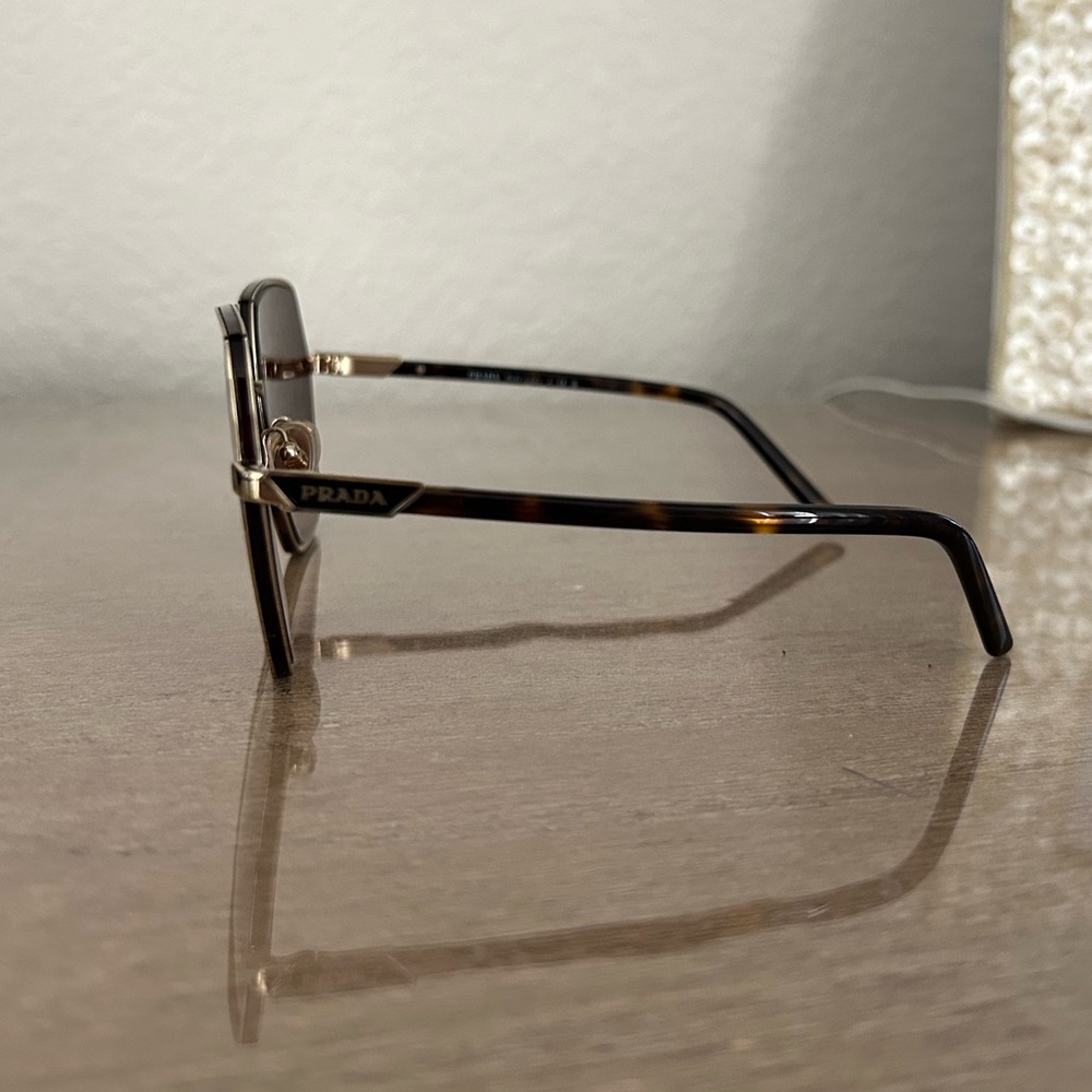 PRADA Brown Gradient Square Ladies Sunglasses - Picture 8 of 9